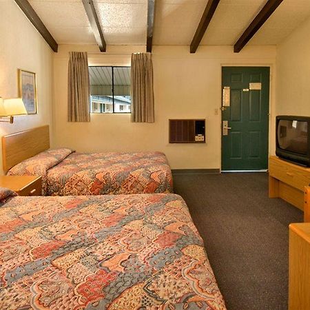 Peoria Inn Tulsa Buitenkant foto