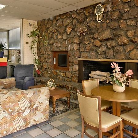 Peoria Inn Tulsa Buitenkant foto